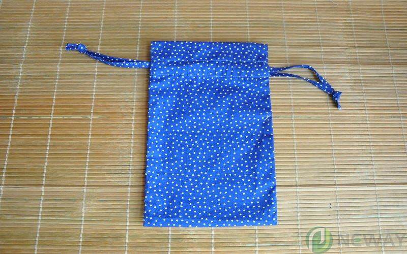 Organza and satin pouch NW PP017 c1943