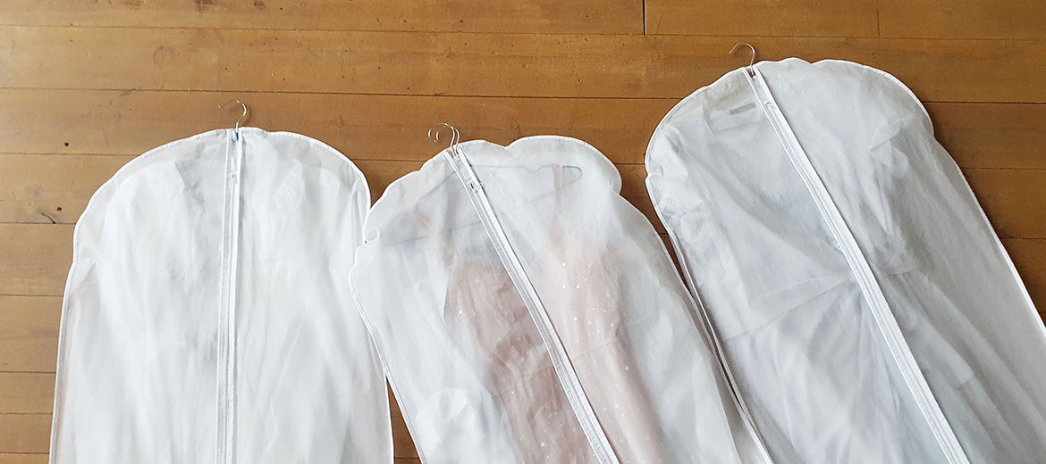 Proteja su ropa con portatrajes no tejidos