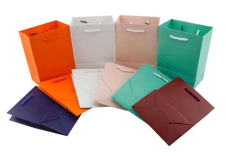 Bolsas y papel tisú al por mayor: soluciones asequibles para sus necesidades de embalaje